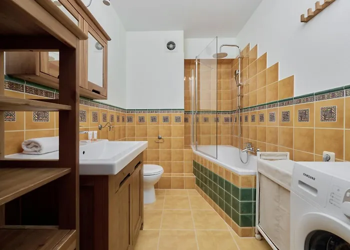 Convenient Mosiezna 7 By Renters Wroclaw